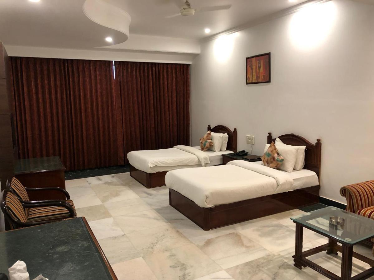 Hotel Lawrence Amritsar Eksteriør billede
